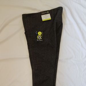 Champion Athletic Leggings - NWT - Gray/Blk Design